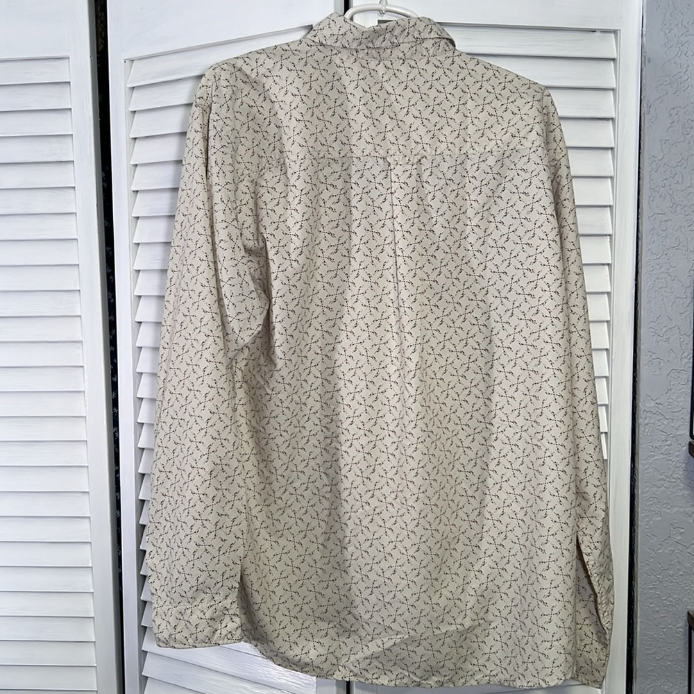 The‎ North Face Men’s long sleeve button up shirt. Size L. Excellent condition. - Picture 4 of 8